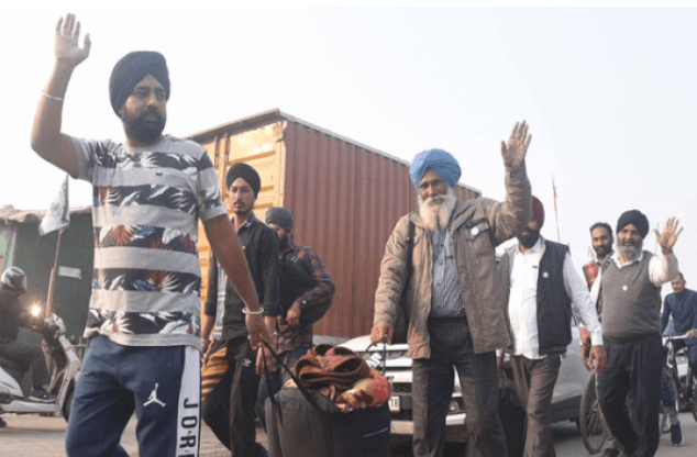 Homecoming of Farmers Started From Delhi Border