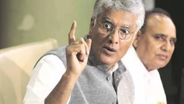 Congress leader Jakhar said party has hurt self respect by sending notice