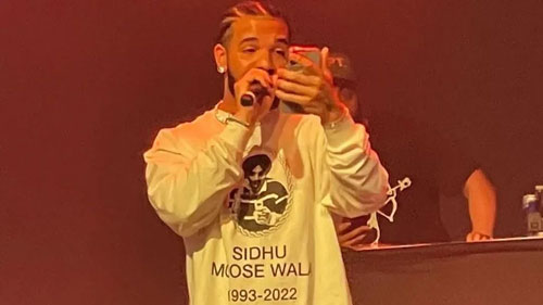 Drake pays tribute to Sidhu Moosa Wala at His Music Concert