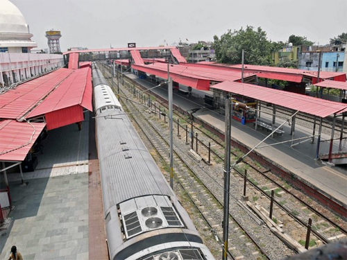 CM Shinde to inaugurate new Ashti-Ahmednagar new line today